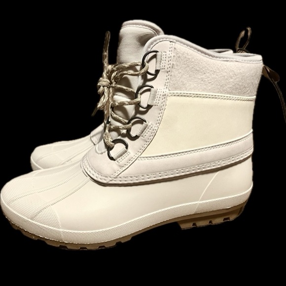 Women’s Boots size 9 - Cream color NWT - Picture 5 of 10